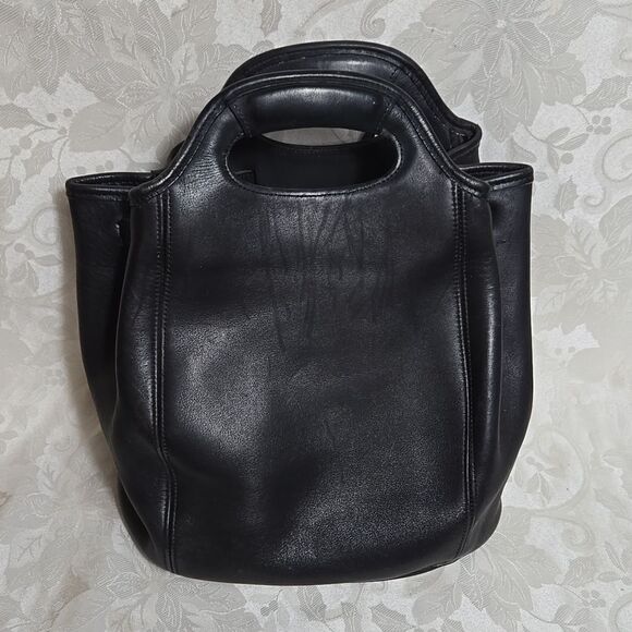Coach Vintage 90s Black Leather Drawstring Backpack - Picture 1 of 10